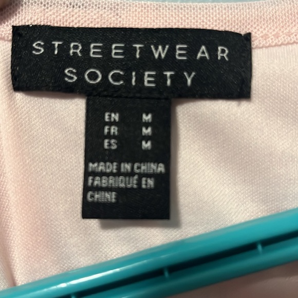 Pink t-shirt - Picture 2 of 4